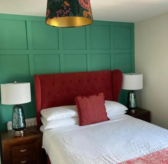 スタンダードルーム, Overdale Motel