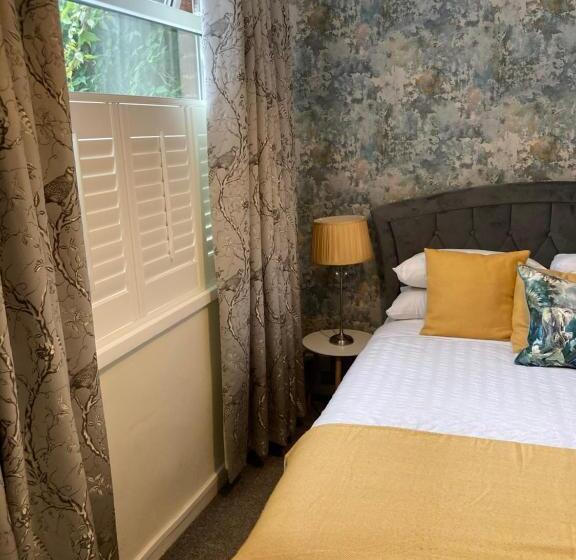 标准间, Overdale Motel