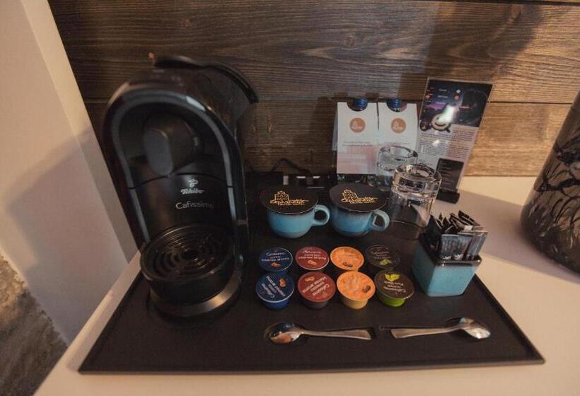 اتاق لوکس با وان آب گرم, Cephanelik Butik