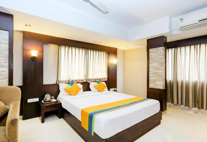 חדר סופריור, Itsy By Treebo  Greenwood Inn And Suites