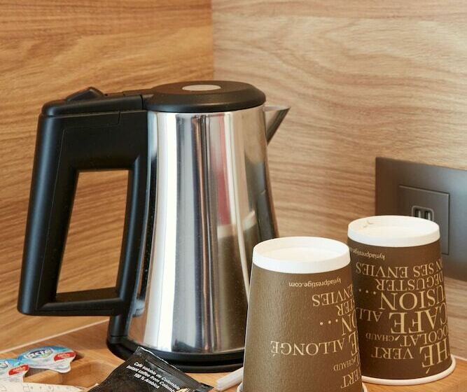 חדר סטנדרט, Kyriad Pontarlier