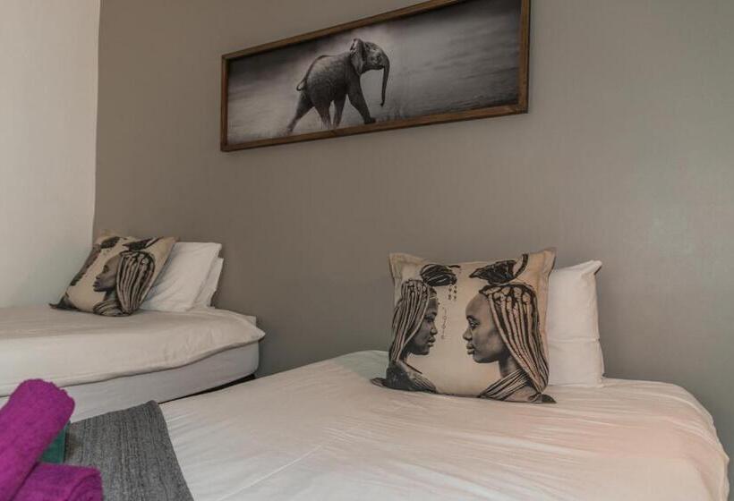 스탠다드 룸, Out Of Africa Town Lodge