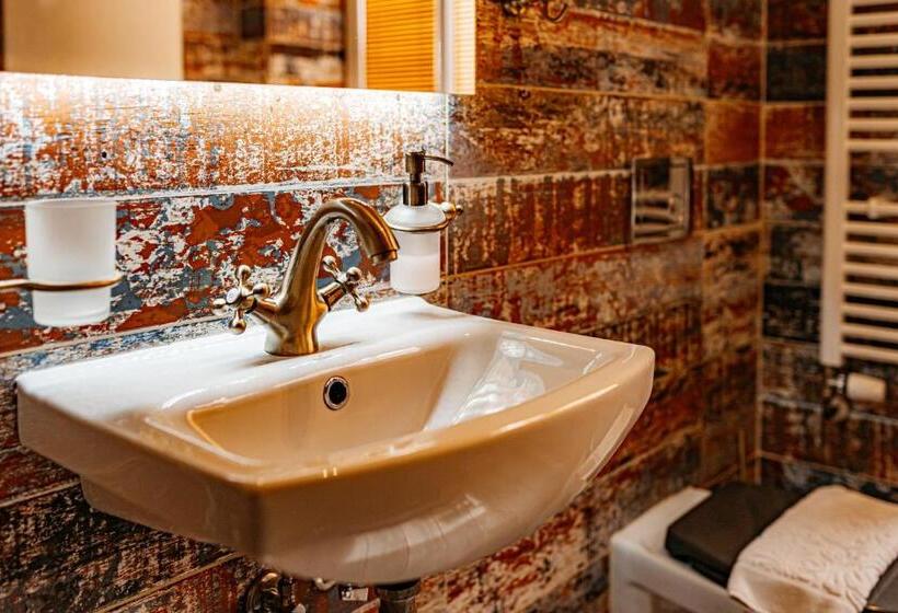 اتاق سوپریور با تخت بزرگ, Pension Padre