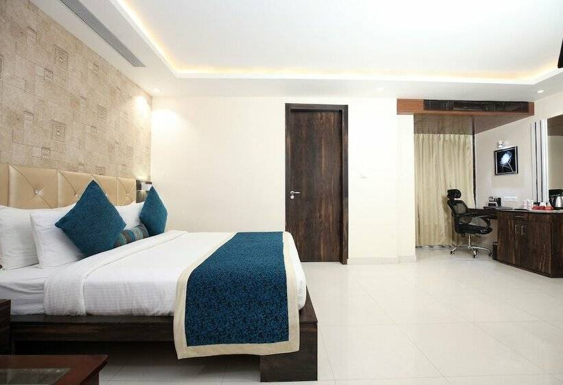 اتاق اجرایی, Pinnacle By Click Hotels, Lucknow