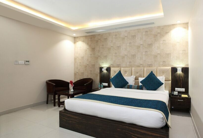 اتاق اجرایی, Pinnacle By Click Hotels, Lucknow