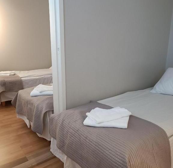 חדר משפחתי, Rantakartano