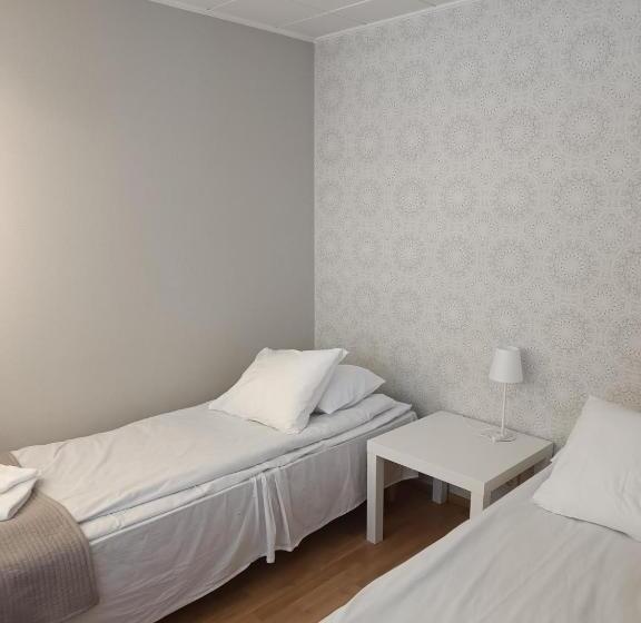 חדר משפחתי, Rantakartano