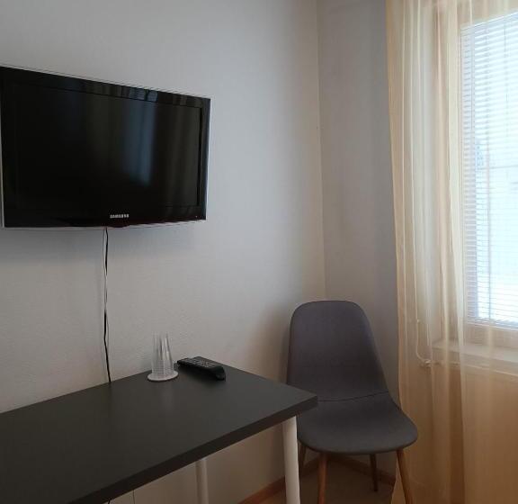 חדר סטנדרט מותאם לאדם עם מוגבלויות, Rantakartano