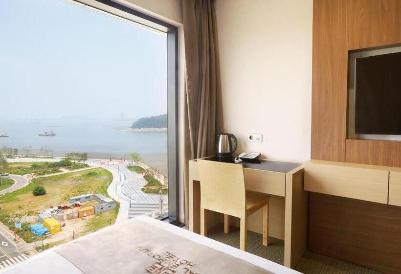 Номер Стандарт Вид на Море, Royal Emporium Incheon Airport