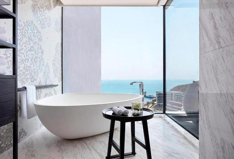 חדר סטנדרט נוף לים עם מרפסת, The Shanhaitian Resort Sanya, Autograph Collection