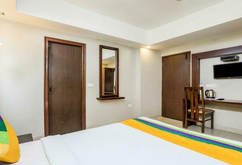 חדר סטנדרט, Itsy By Treebo  Greenwood Inn And Suites