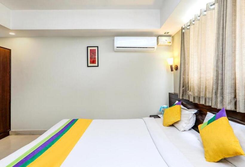 חדר סטנדרט, Itsy By Treebo  Greenwood Inn And Suites