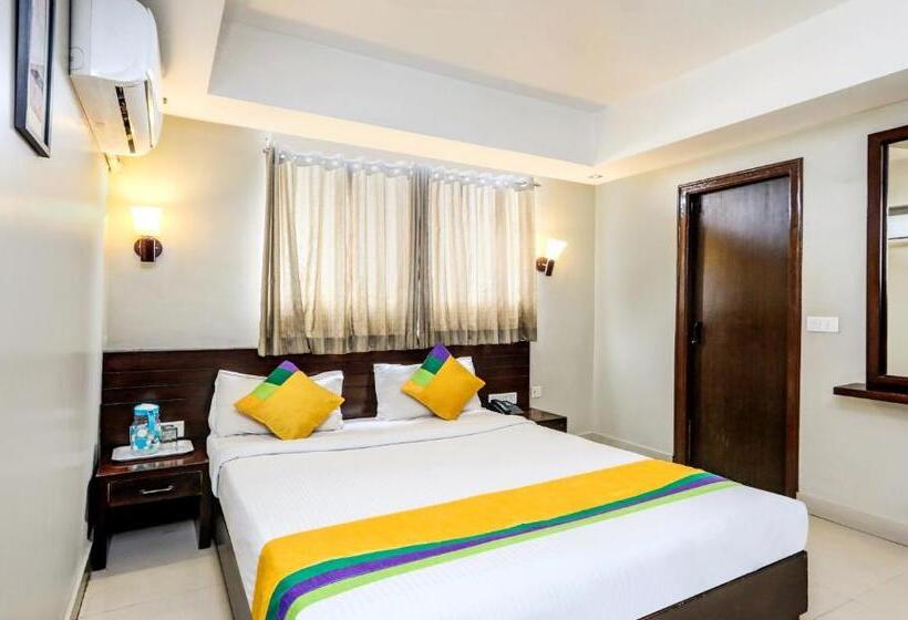 חדר סטנדרט, Itsy By Treebo  Greenwood Inn And Suites