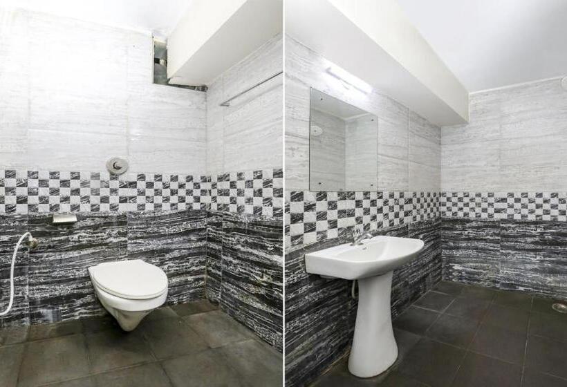 חדר סופריור, Itsy By Treebo  Greenwood Inn And Suites