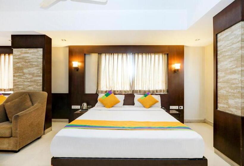 חדר סופריור, Itsy By Treebo  Greenwood Inn And Suites