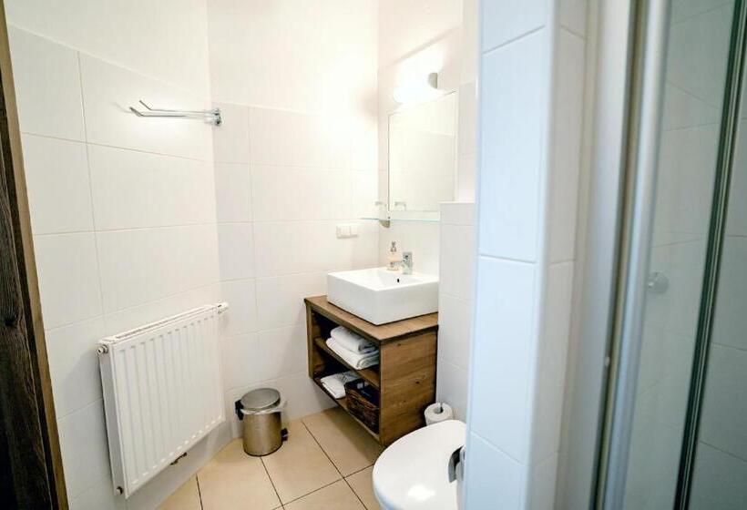 غرفة قياسية فردية, Wallseerhof