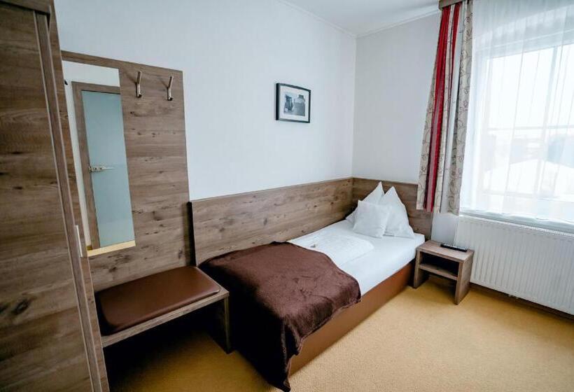 غرفة قياسية فردية, Wallseerhof