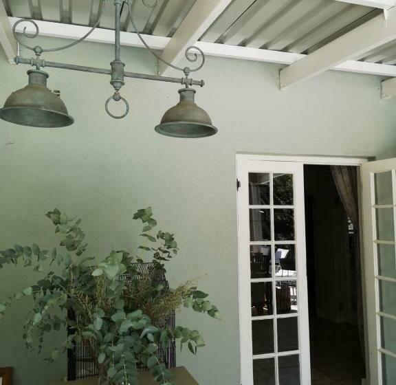 标准房带园景, Almond Cottage Bed & Breakfast