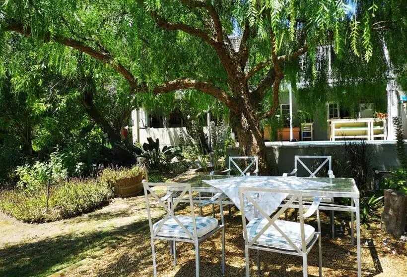 ガーデンビュースタンダードルーム, Almond Cottage Bed & Breakfast