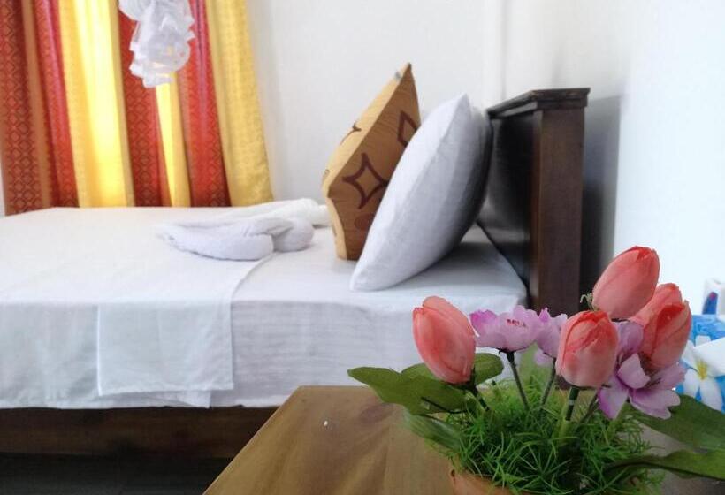 豪华三人间, Sigiriya Pikaso Homestay