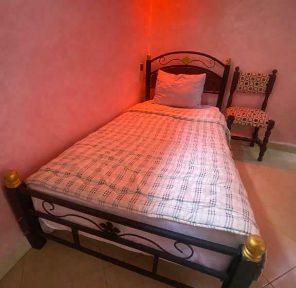 اتاق استاندارد یک نفره, Downtown Fez Hostel