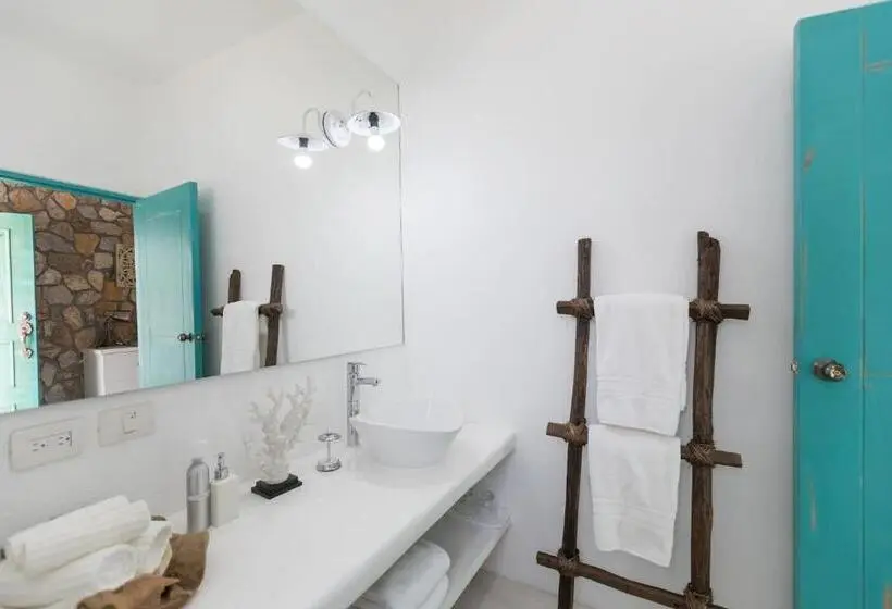 オーシャンビューデラックスルームバルコニー付き, Boutique Casa Tara