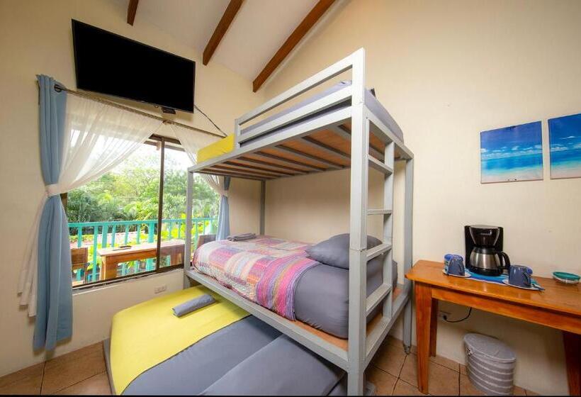 발코니가 있는 4인용 스탠다드 룸, Diversion Tropical