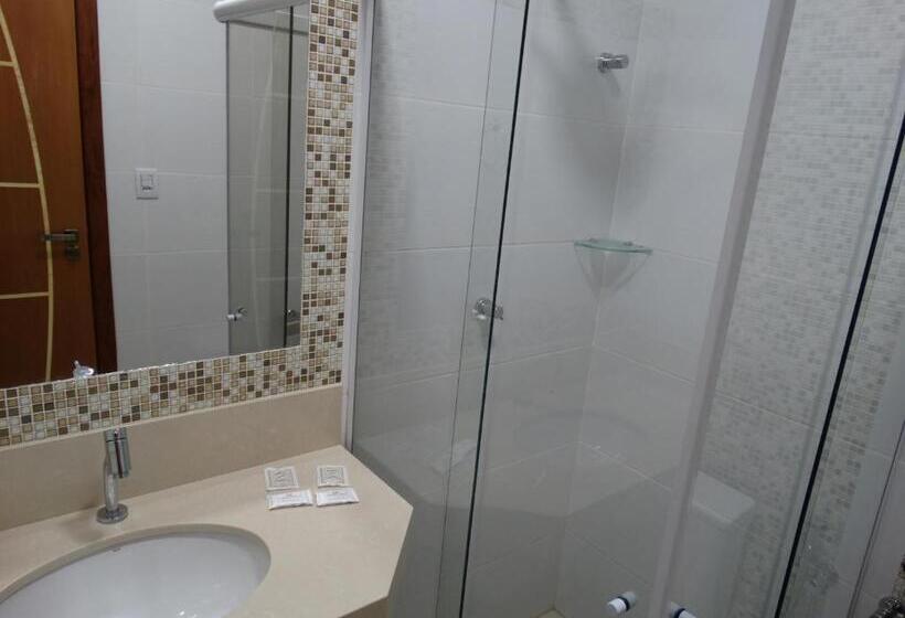 جناح, E Restaurante Sabor De Minas