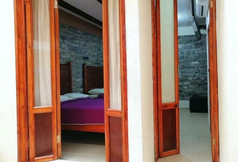 スタンダードルーム, La Gloria Xilitla