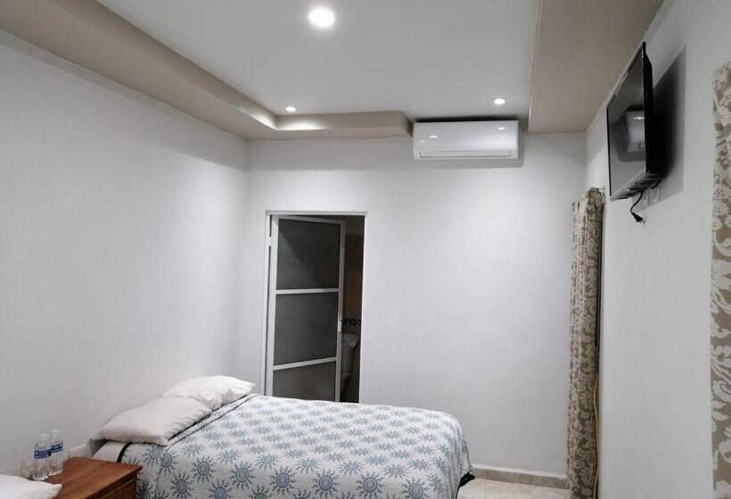 スタンダードルーム, La Gloria Xilitla