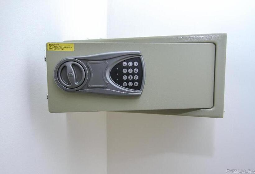 Standard Room, Laforge