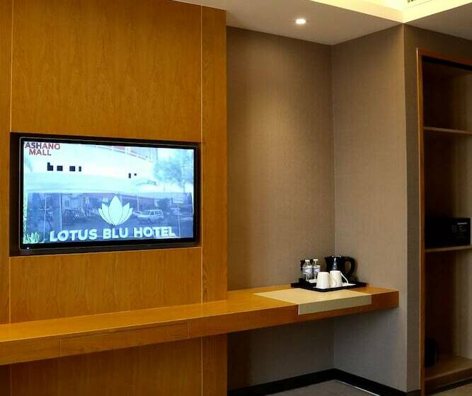 חדר דלוקס, Lotus Blu