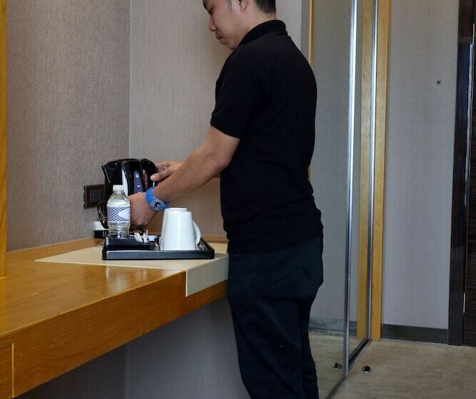 חדר דלוקס, Lotus Blu