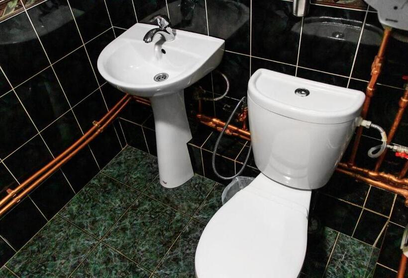 سوئیت با وان آب گرم, Mamba