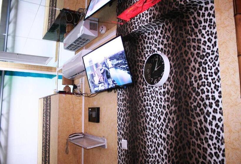 سوئیت با وان آب گرم, Mamba