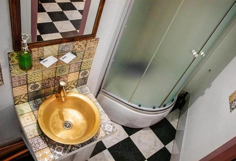 اتاق استاندارد, Mamba