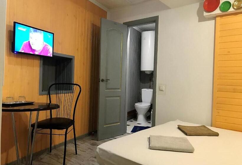 اتاق لوکس با بالکن, Mamba