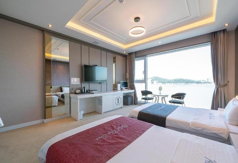 オーシャンビューデラックスルーム, The One