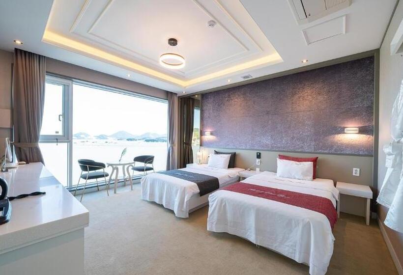 オーシャンビューデラックスルーム, The One