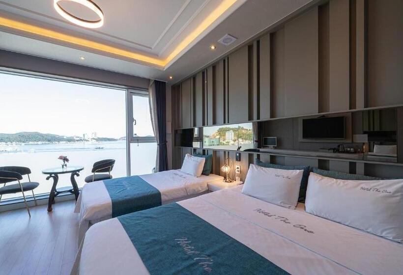 オーシャンビューファミリールーム, The One