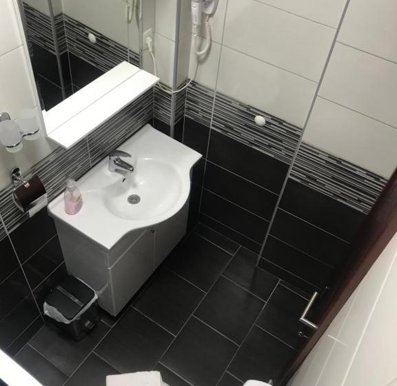 اتاق استاندارد, Prenociste Dm5