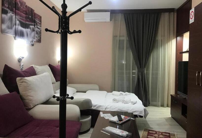 اتاق استاندارد سه نفره, Prenociste Dm5