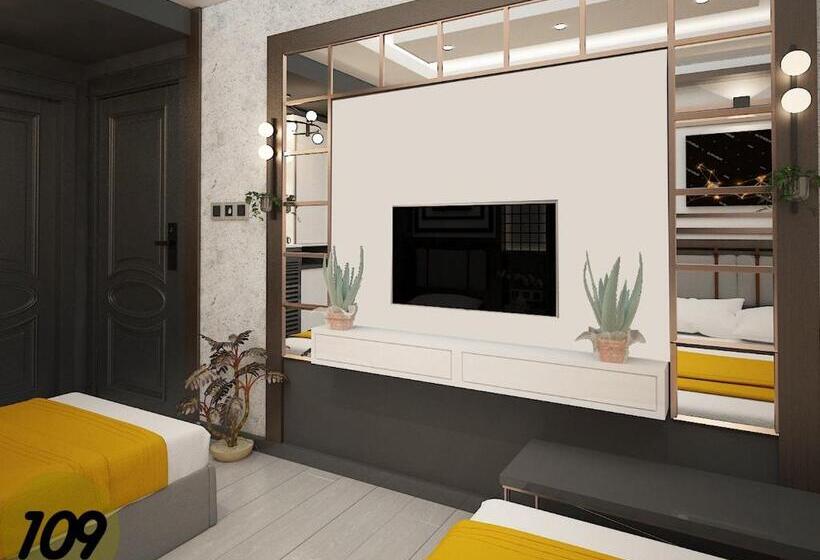 اتاق استاندارد سه نفره, Exporoyal