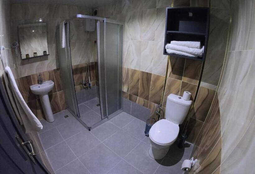 اتاق استاندارد سه نفره, Exporoyal