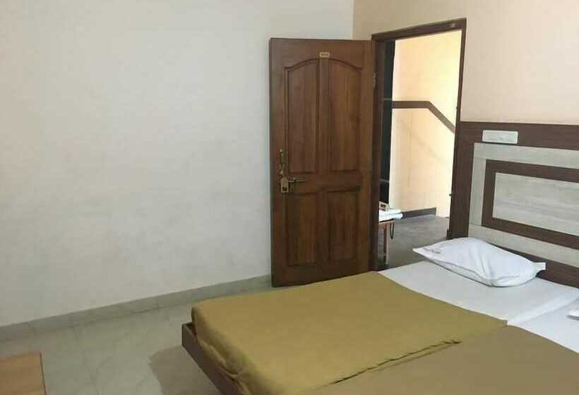 غرفة ديلوكس, Iroomz Amrutha Residency