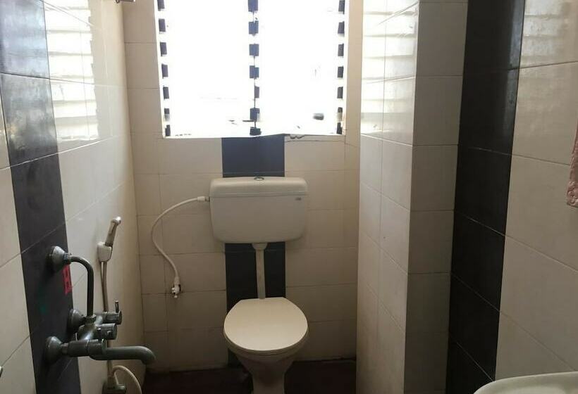 غرفة ديلوكس, Iroomz Amrutha Residency