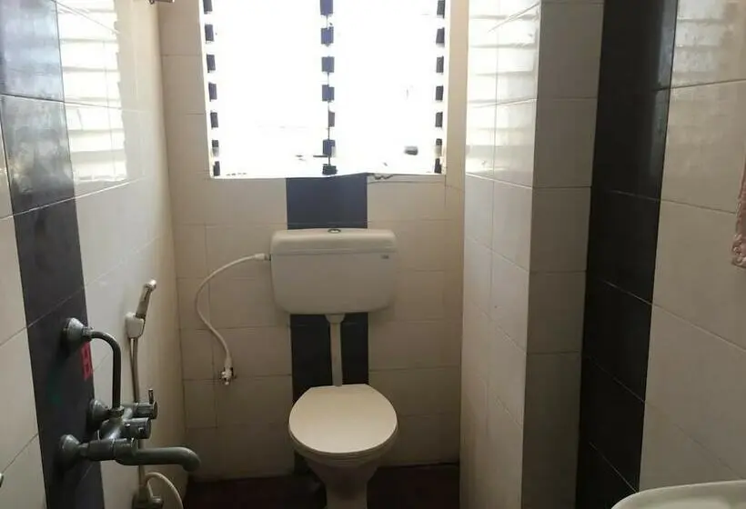 デラックスルーム, Iroomz Amrutha Residency