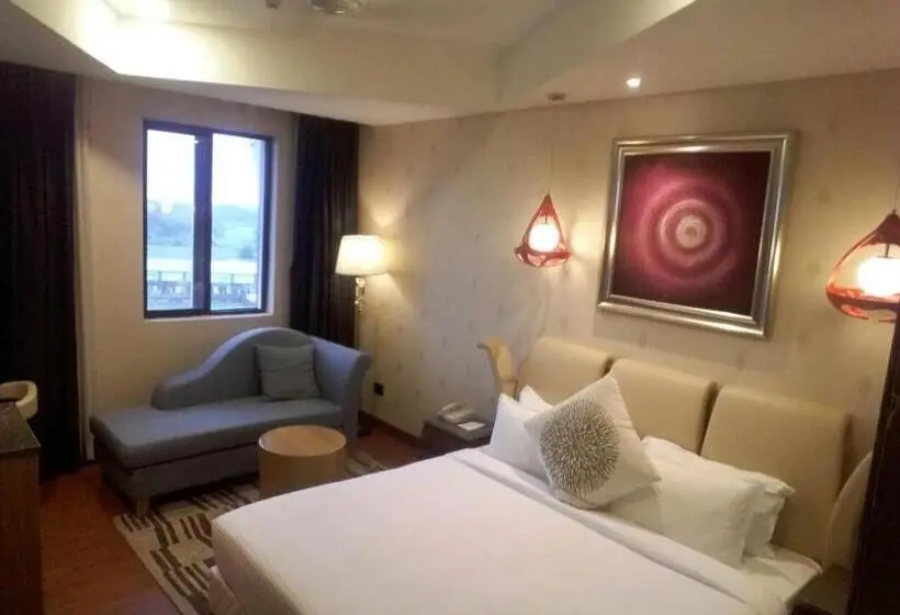 Deluxe-huone, Pal Heights Mantra