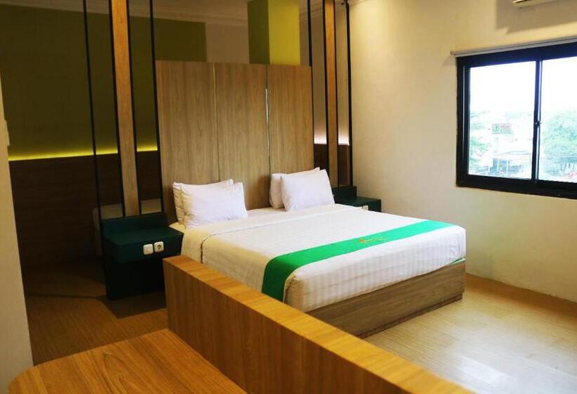 סוויטה משפחתית, Royal Park