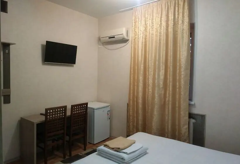 اتاق استاندارد, Safar